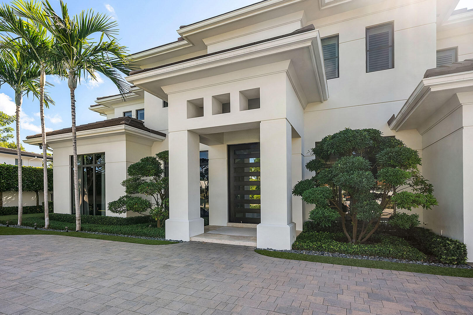 ROYAL PALM YACHT & COUNTRY CLUB - Residential