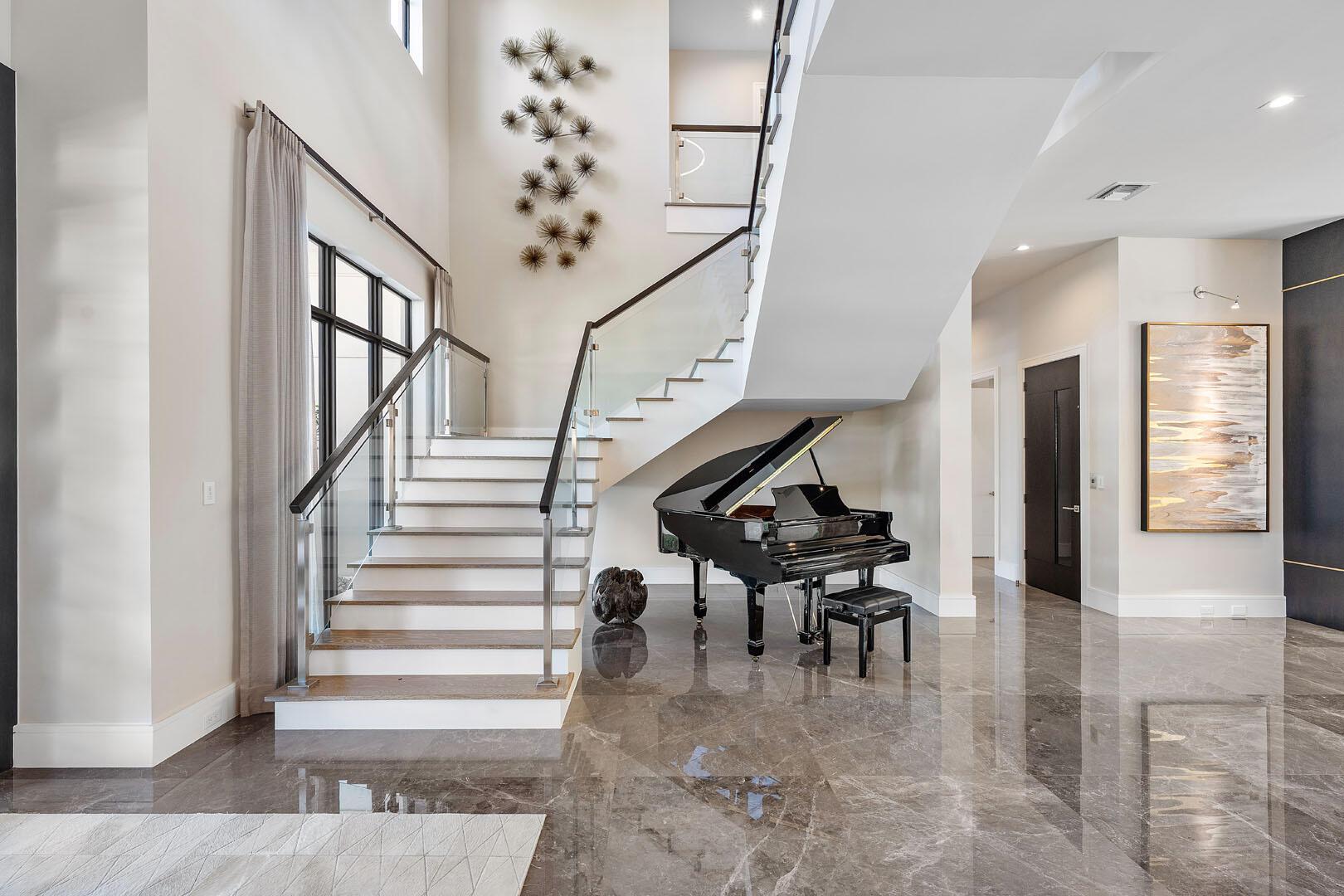 ROYAL PALM YACHT & COUNTR - Residential