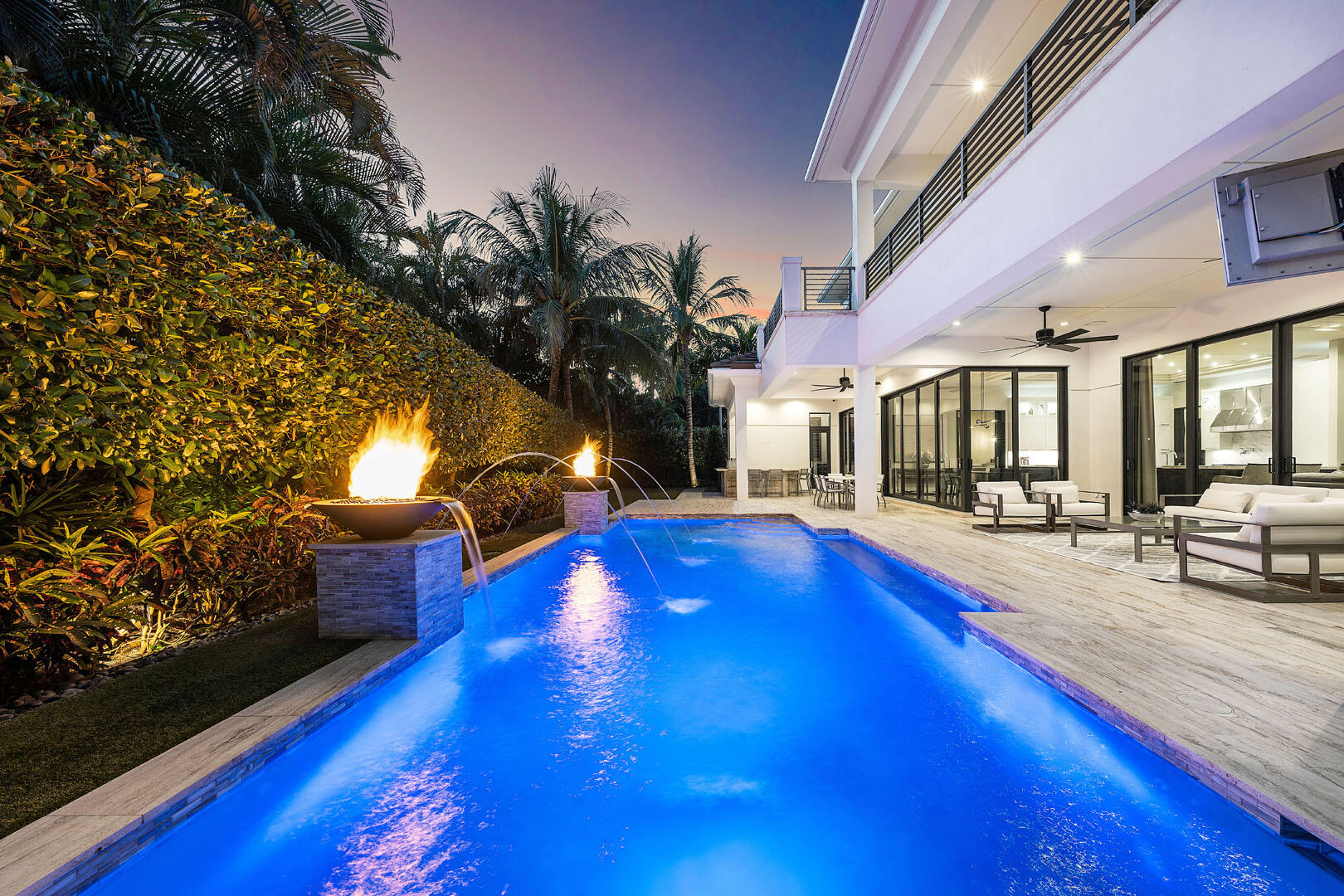 ROYAL PALM YACHT & COUNTRY CLUB - Residential