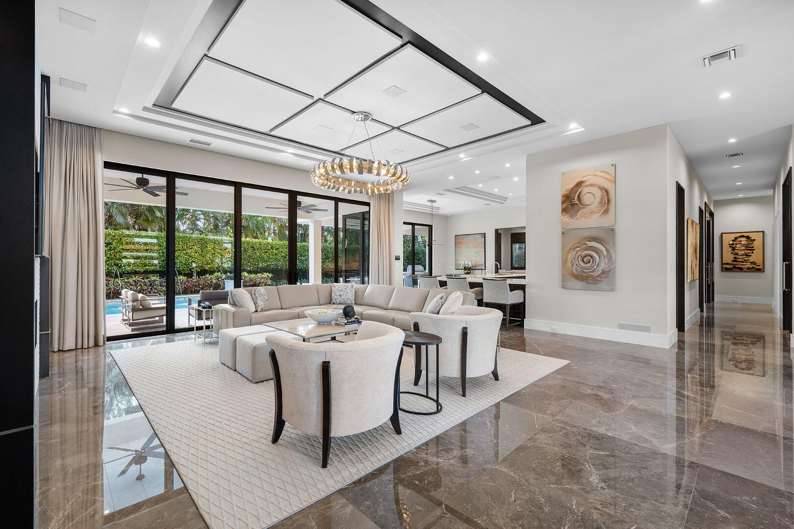 ROYAL PALM YACHT & COUNTRY CLUB - Residential