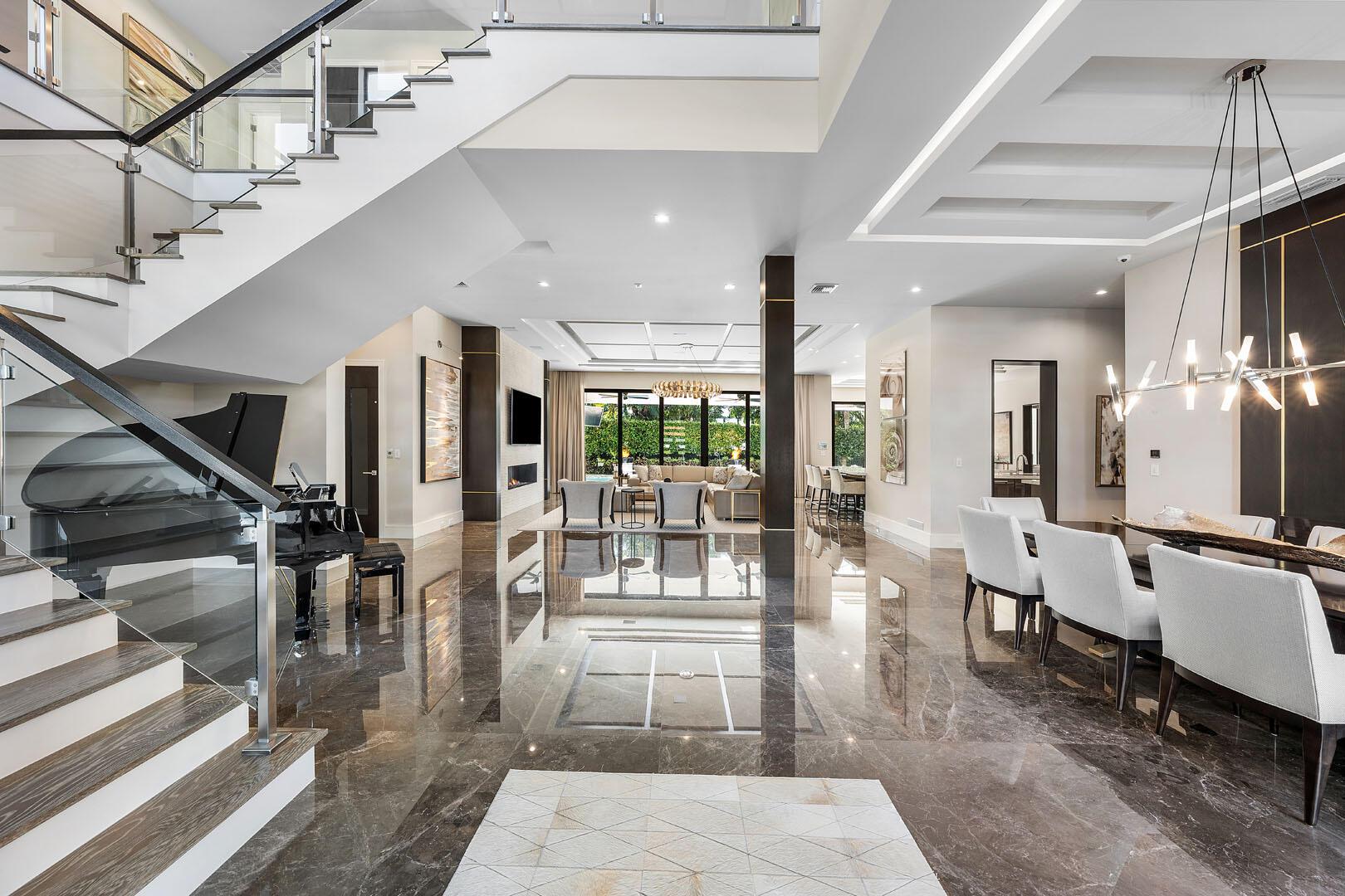 ROYAL PALM YACHT & COUNTR - Residential