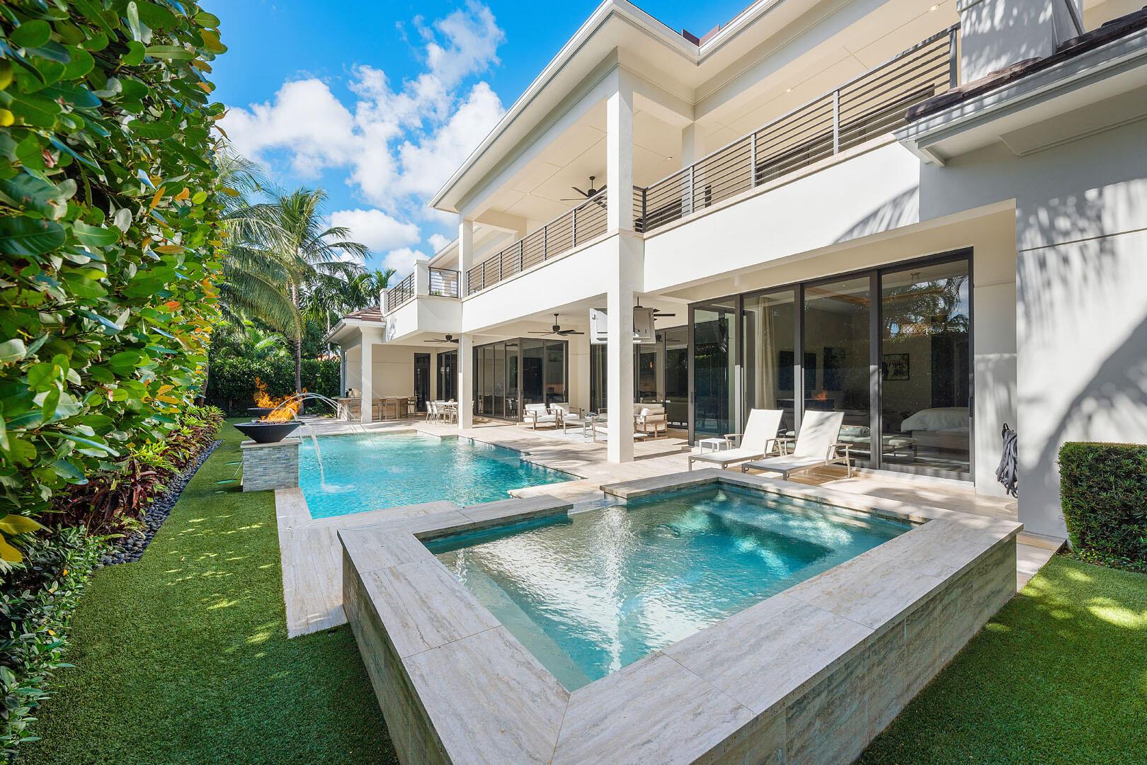 ROYAL PALM YACHT & COUNTR - Residential