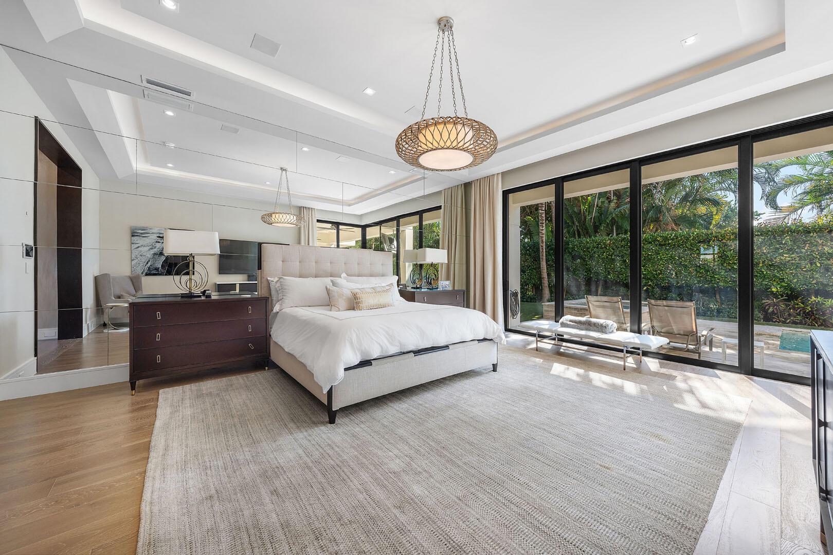 ROYAL PALM YACHT & COUNTR - Residential