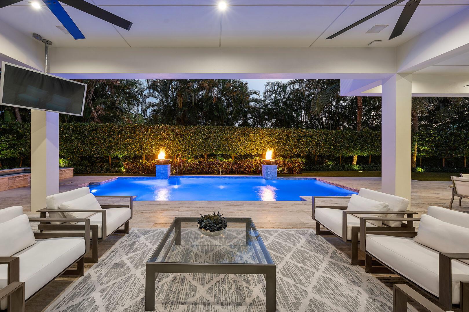 ROYAL PALM YACHT & COUNTR - Residential