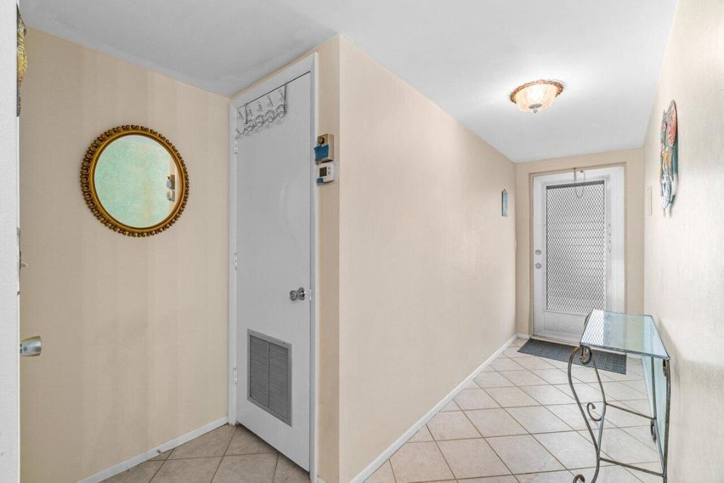 Photo of 2460 SW 22nd Avenue #809, Delray Beach, FL 33445 (MLS # R11154300)