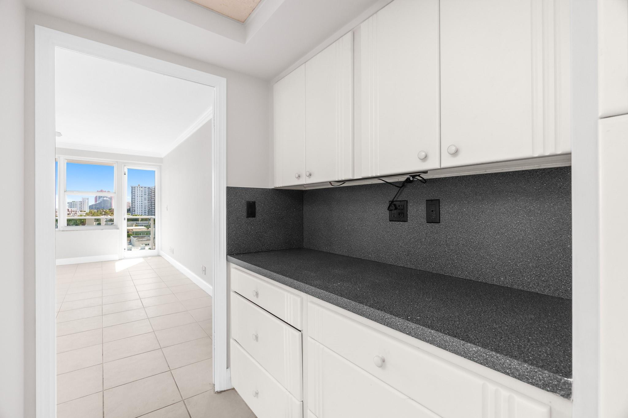 Coral Ridge Towers South - Residential