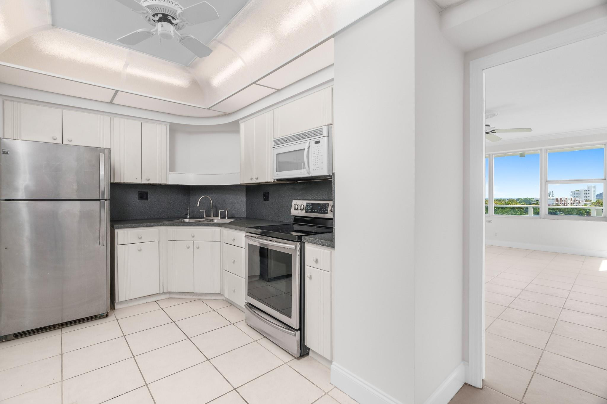 Coral Ridge Towers South - Residential