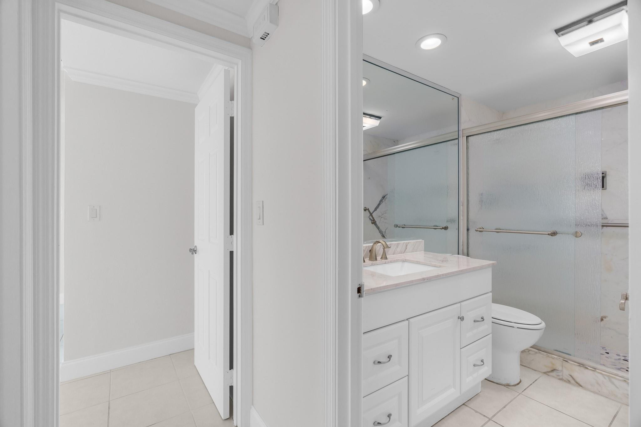 Coral Ridge Towers South - Residential