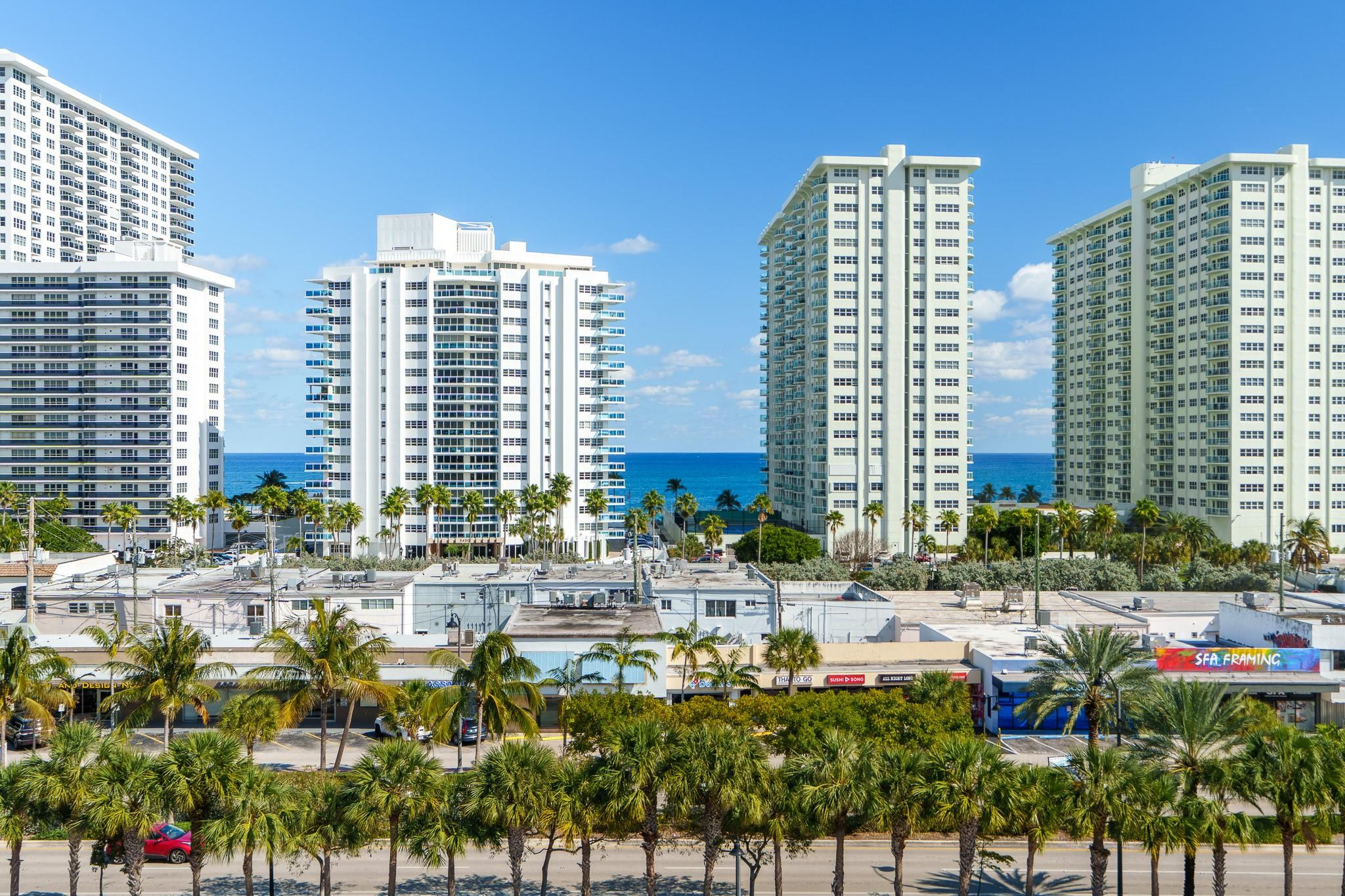 Coral Ridge Towers South - Residential