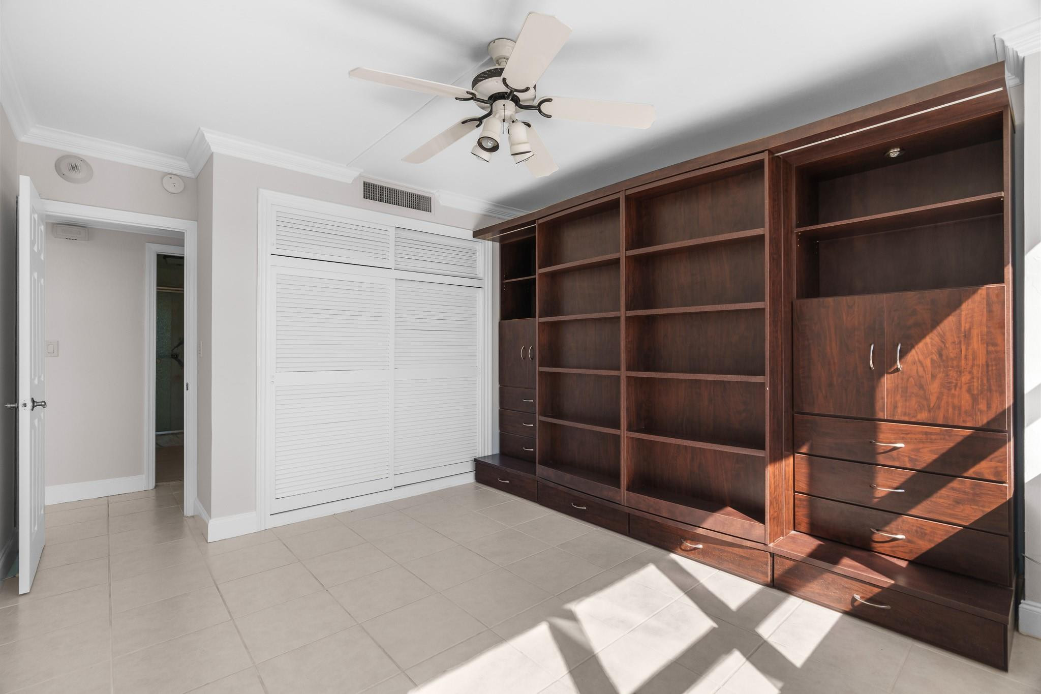 Coral Ridge Towers South - Residential