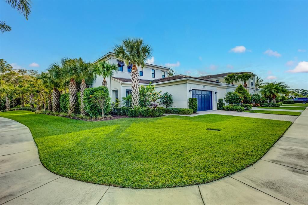 Photo of 5602 Delacroix Terrace, Palm Beach Gardens, FL 33418 (MLS # R10863758)