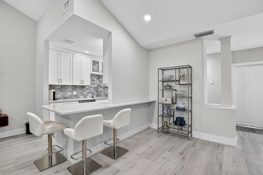 Photo of 3503 Bridgewood Drive, Boca Raton, FL 33434 (MLS # R11115605)