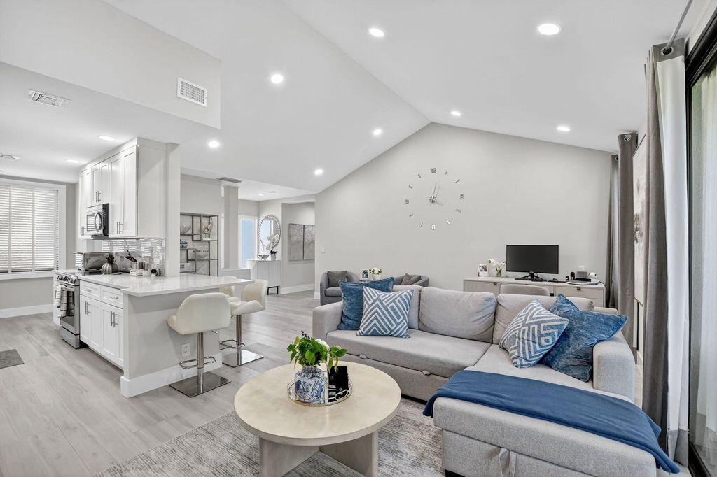 Photo of 3503 Bridgewood Drive, Boca Raton, FL 33434 (MLS # R11115605)