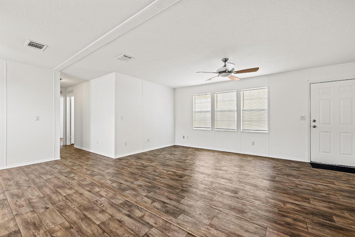 WATERGATE MOBILE HOME - Residential