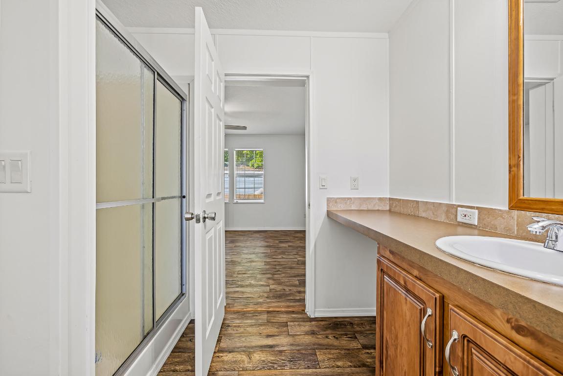 WATERGATE MOBILE HOME - Residential