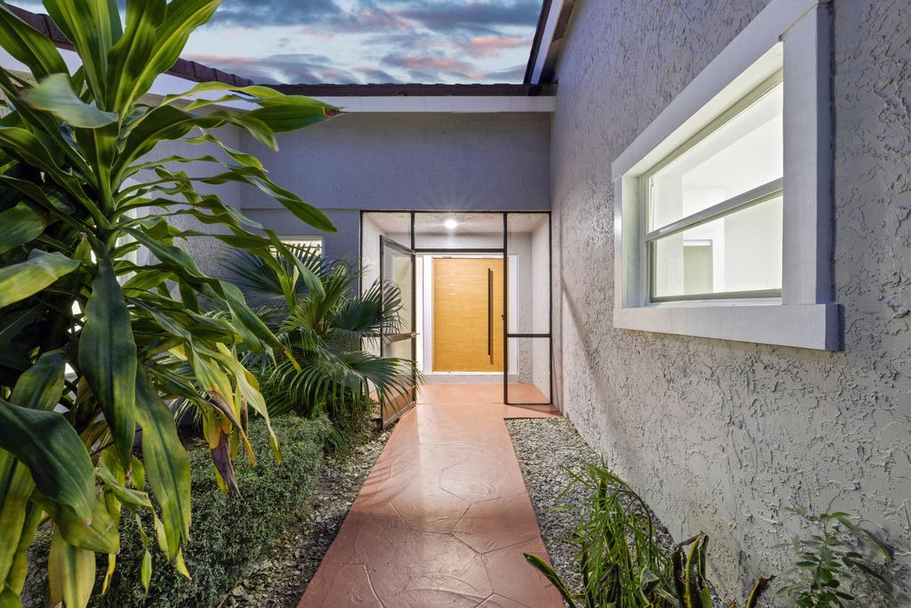 Photo of 7718 San Mateo Drive E, Boca Raton, FL 33433 (MLS # R11168126)