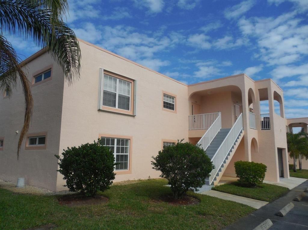 Photo of 2186 SE Wild Meadow Circle, Port Saint Lucie, FL 34952 (MLS # R10734232)