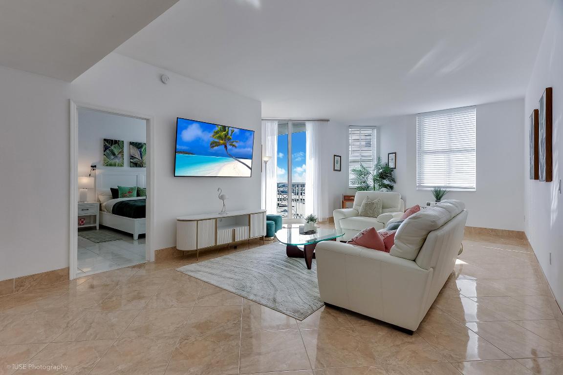 STRAND CONDO - Residential Lease