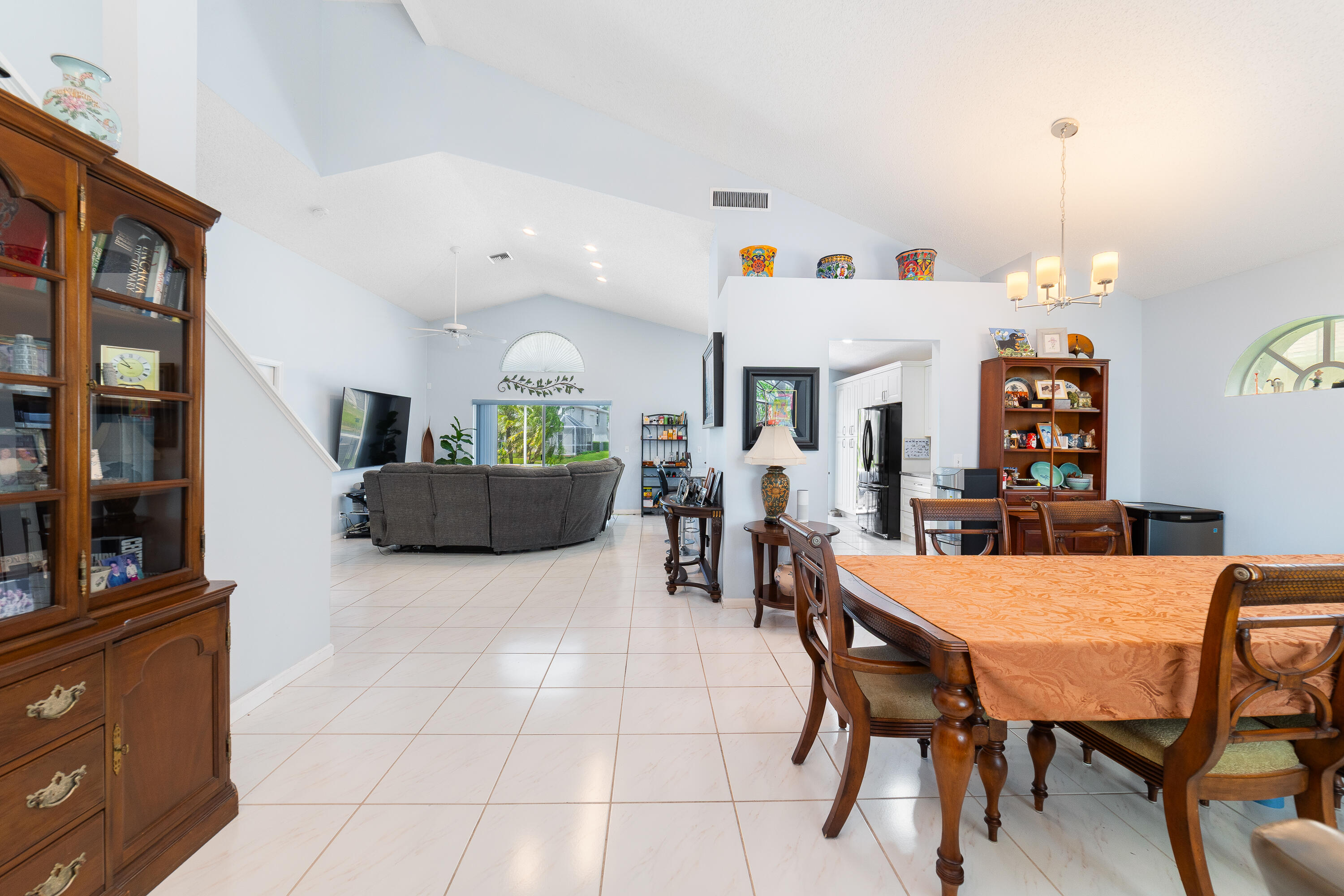 2211 Soundings Court