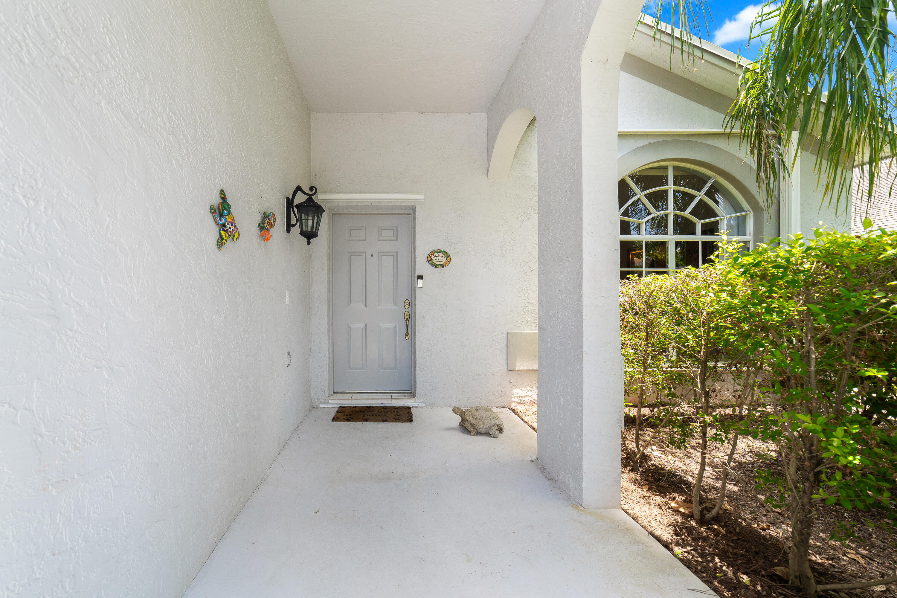 2211 Soundings Court