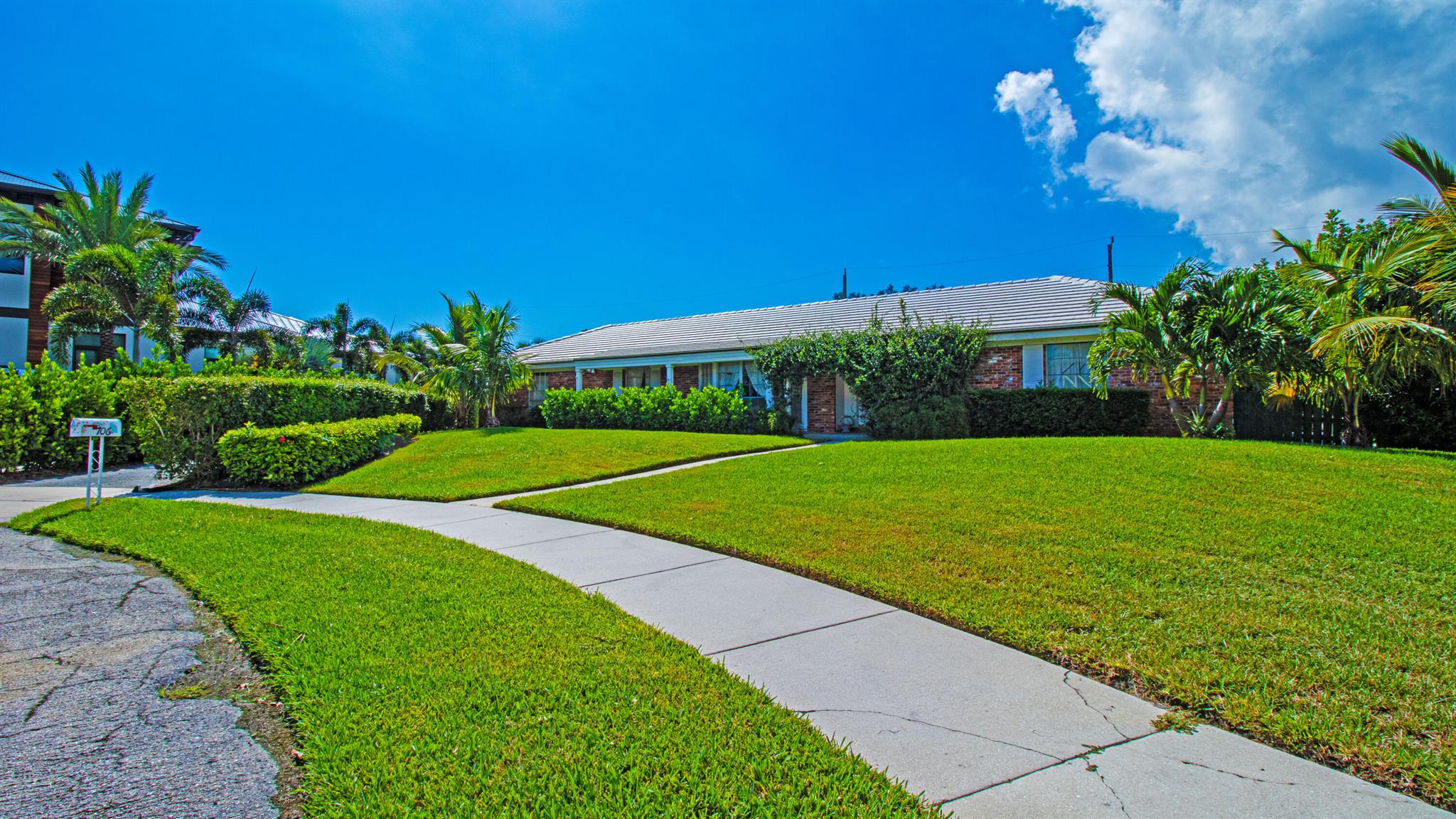 YACHT CLUB - Residential