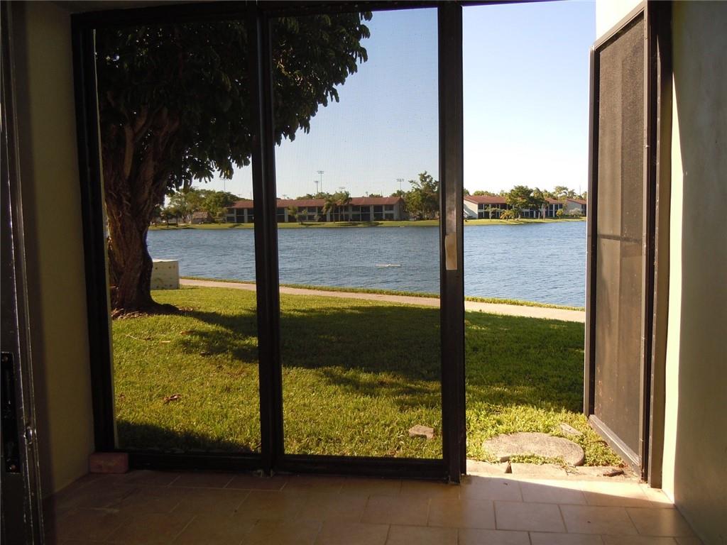 Lake Pointe - Residential