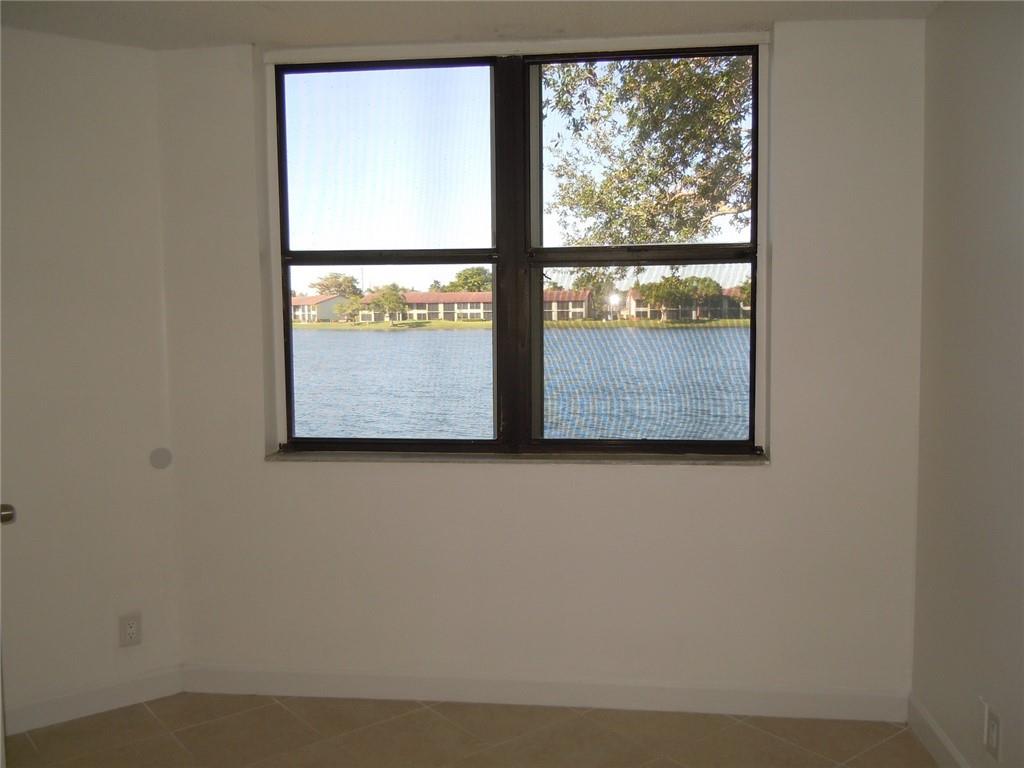 Lake Pointe - Residential