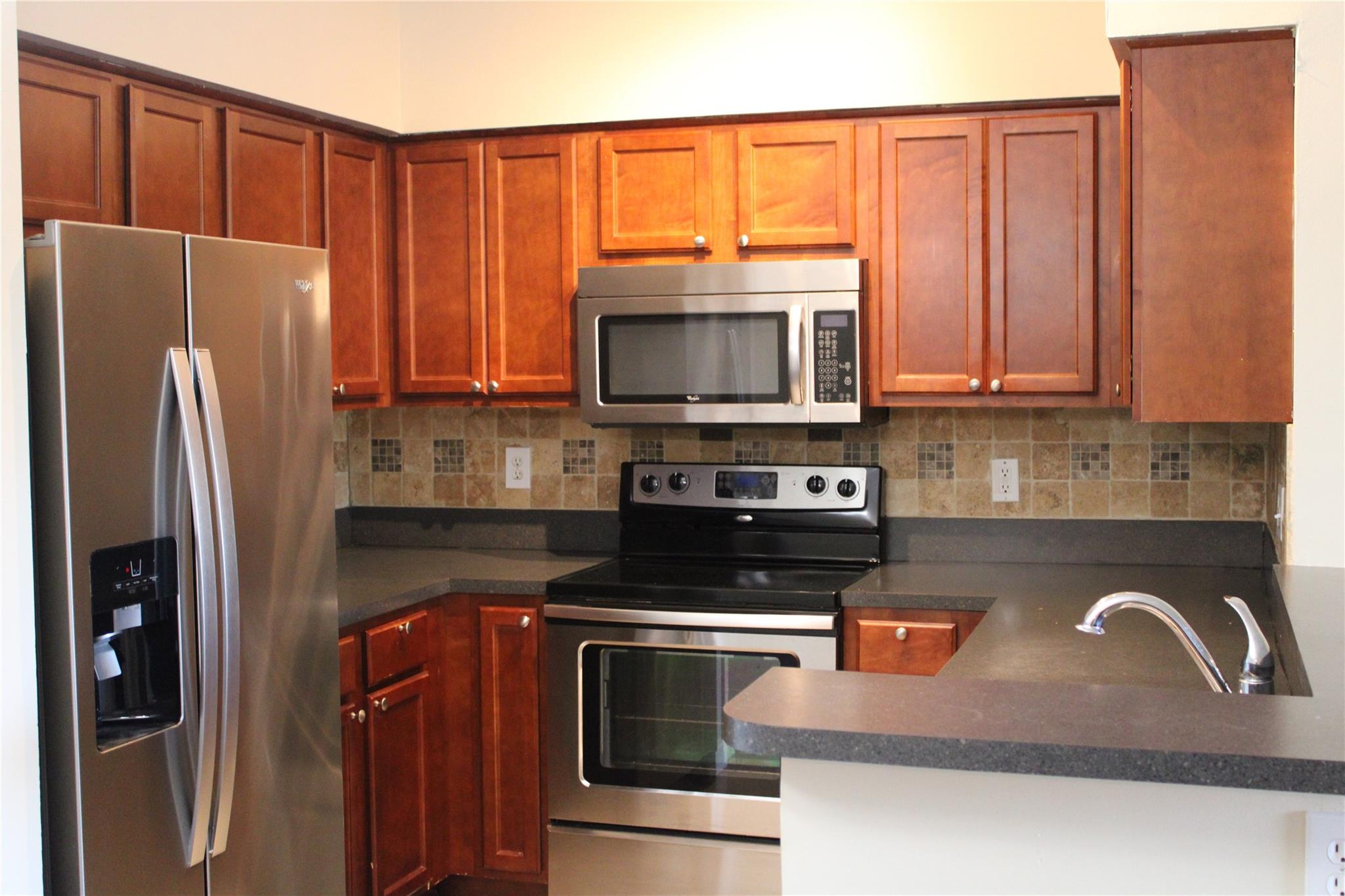 LARGE 1 BEDROOM, 1 BATH CONDO WITH WASHER/DRYER INSIDE UNIT. LARGE BALCONY WITH STORAGE. NEW ROOF ON ALL BUILDINGS. AMMENITIES INCLUDE POOL, TENNIS, CLUBHOUSE