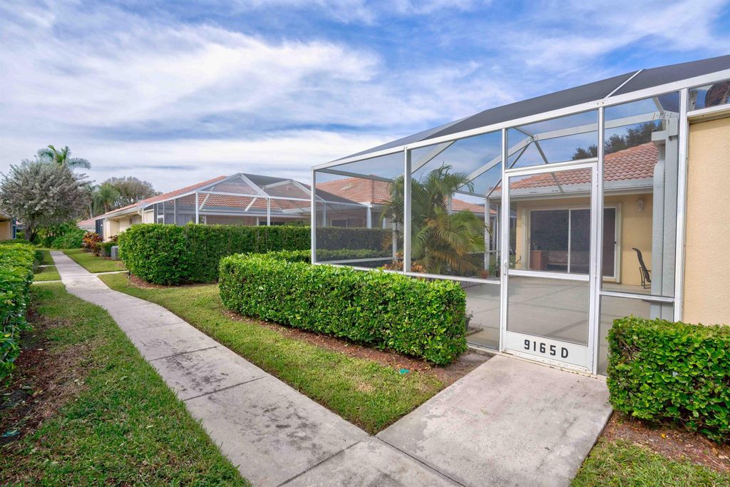 Photo of 9165 Sun Terrace Circle #D, Palm Beach Gardens, FL 33403 (MLS # R10947369)