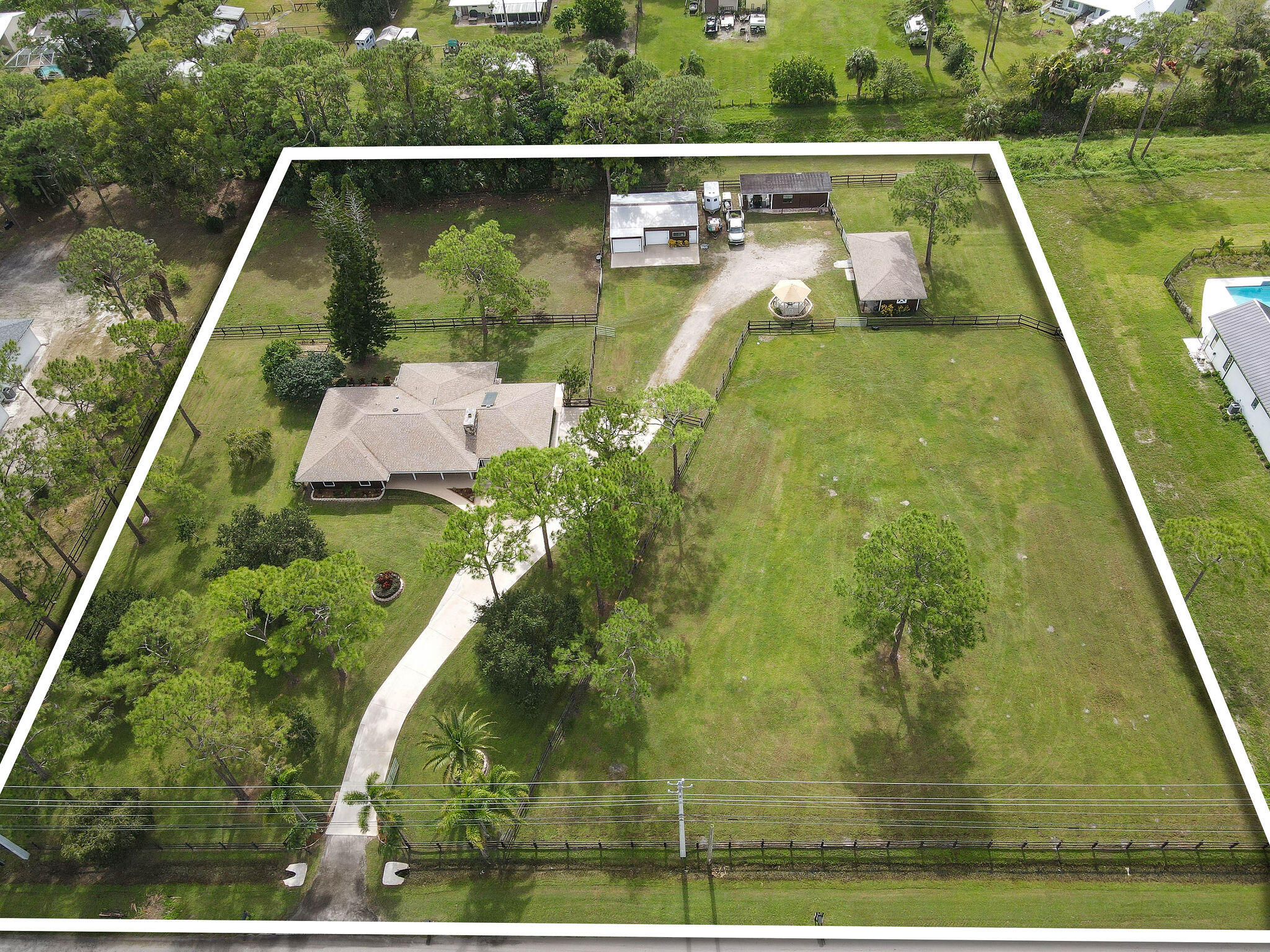 12390 Sandy Run
