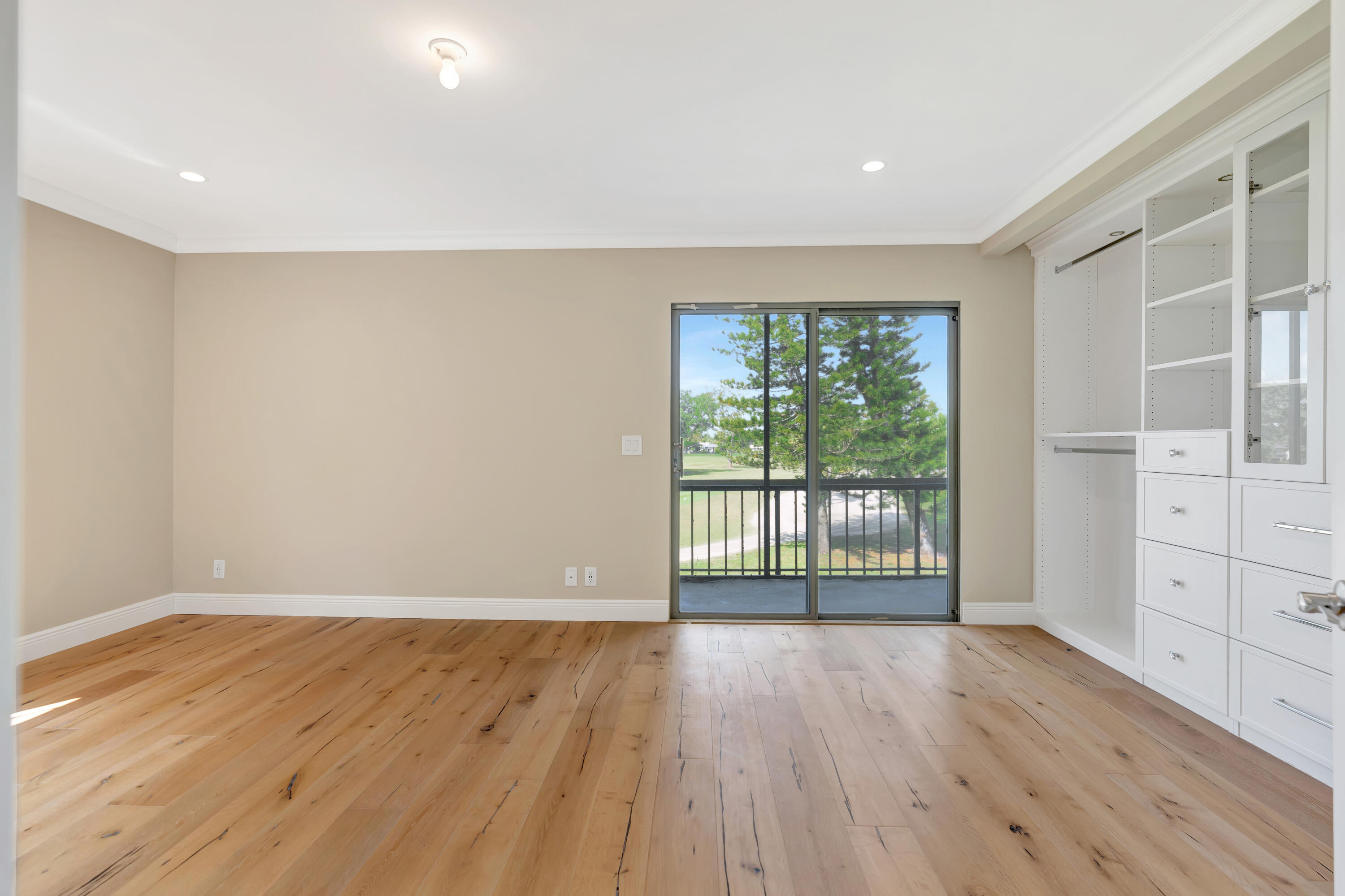 RIVERBEND CONDO - Residential