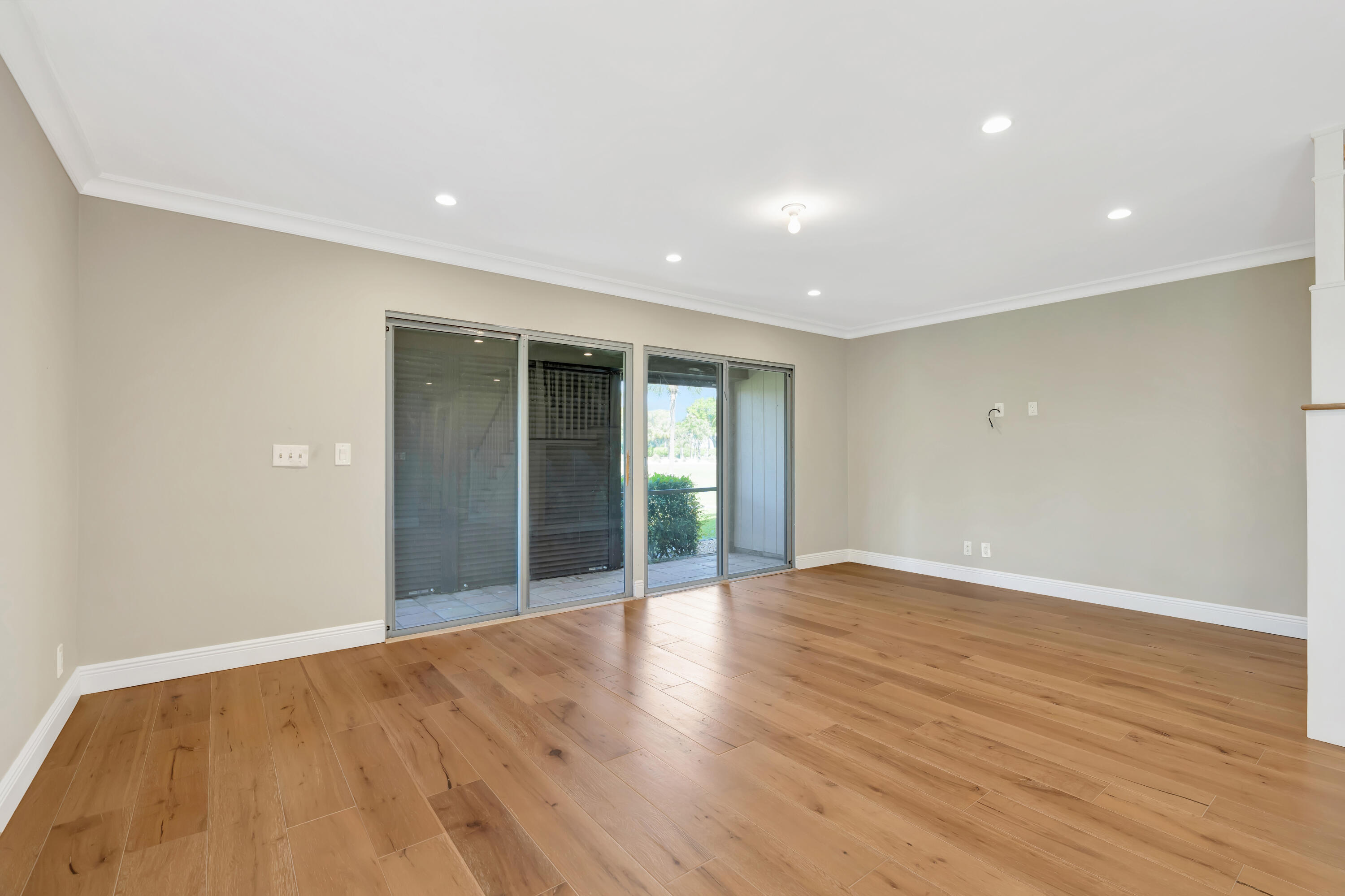 RIVERBEND CONDO - Residential