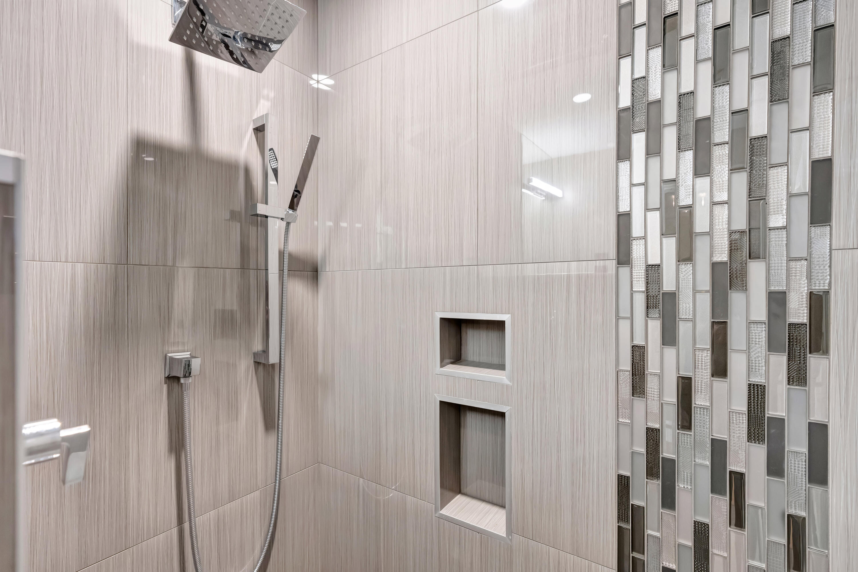 RIVERBEND CONDO - Residential