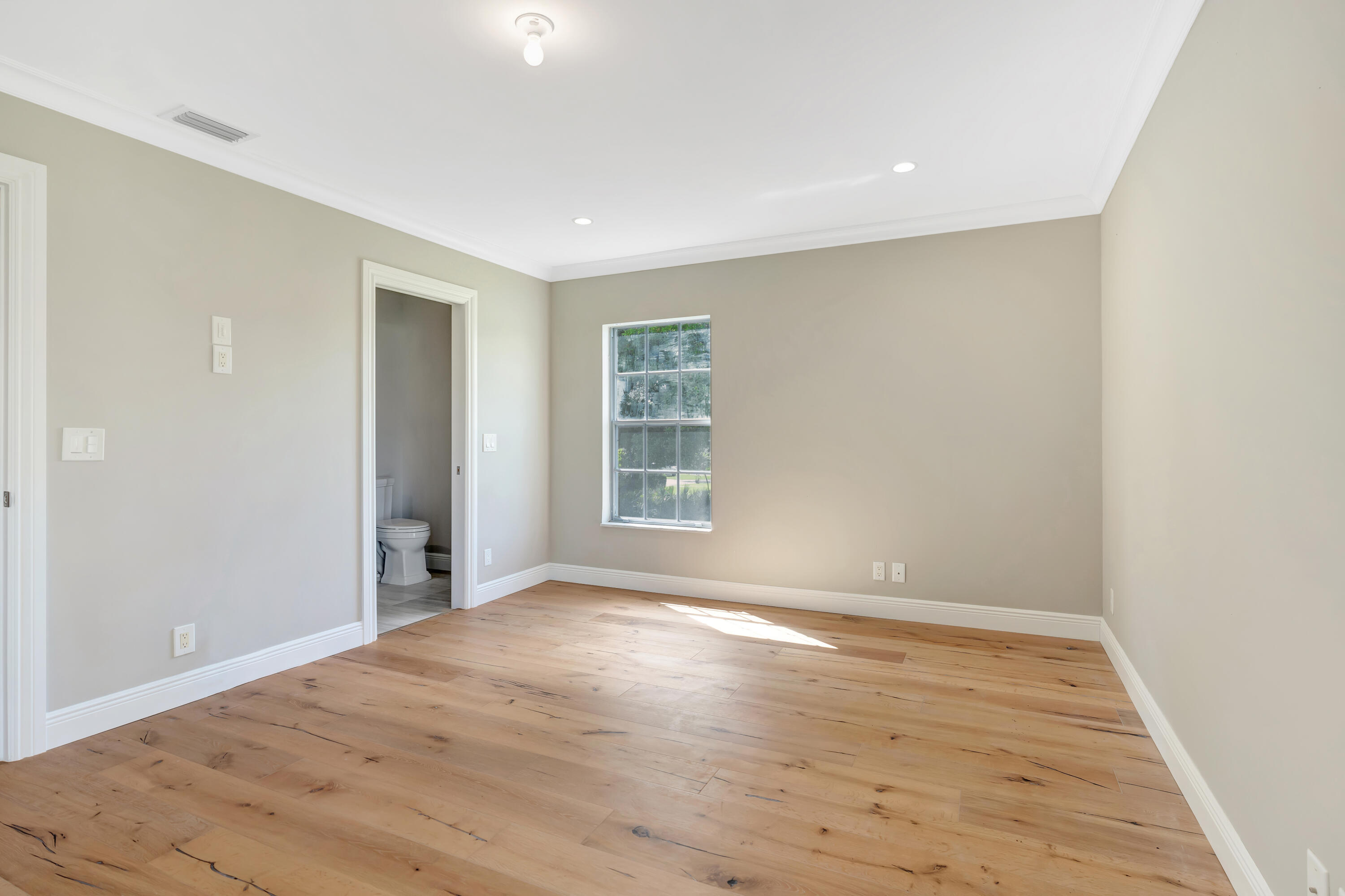 RIVERBEND CONDO - Residential