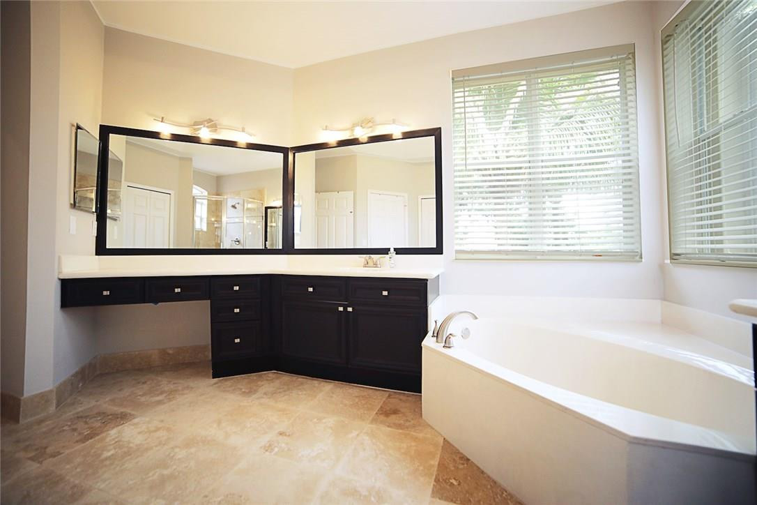WESTON JASMINE ISLAND - Residential