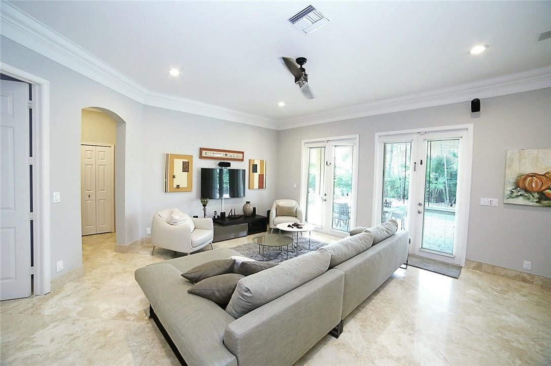WESTON JASMINE ISLAND - Residential