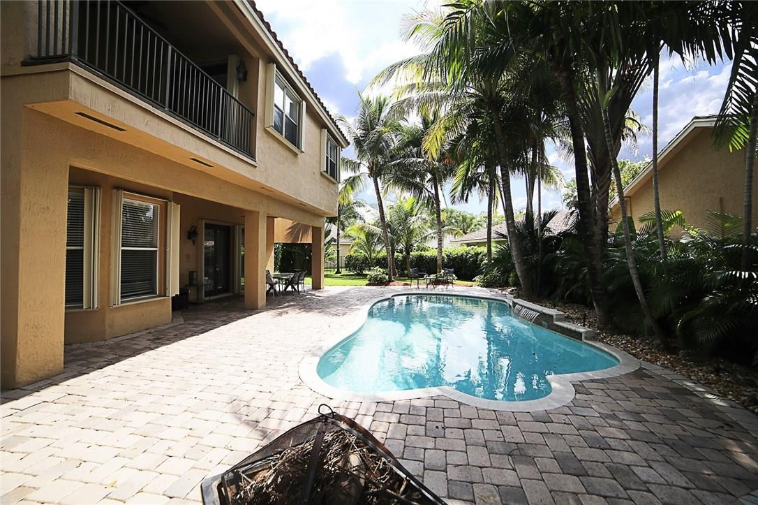 WESTON JASMINE ISLAND - Residential