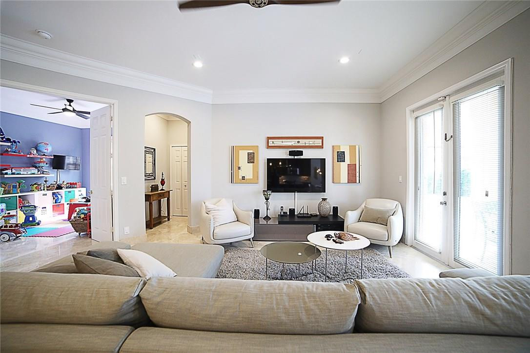 WESTON JASMINE ISLAND - Residential
