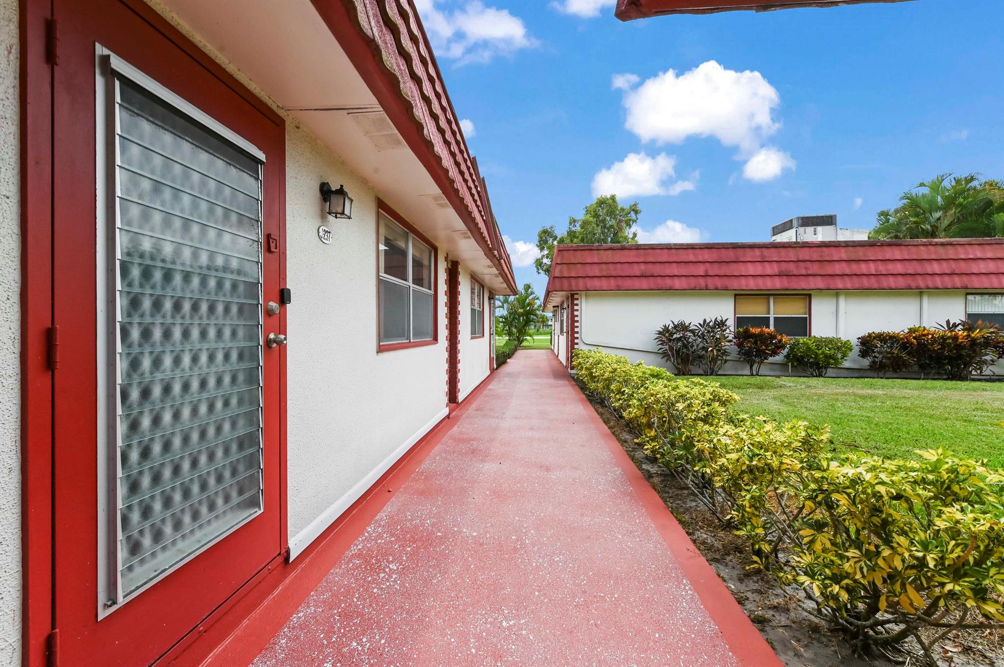 237 Waterford J Crescent