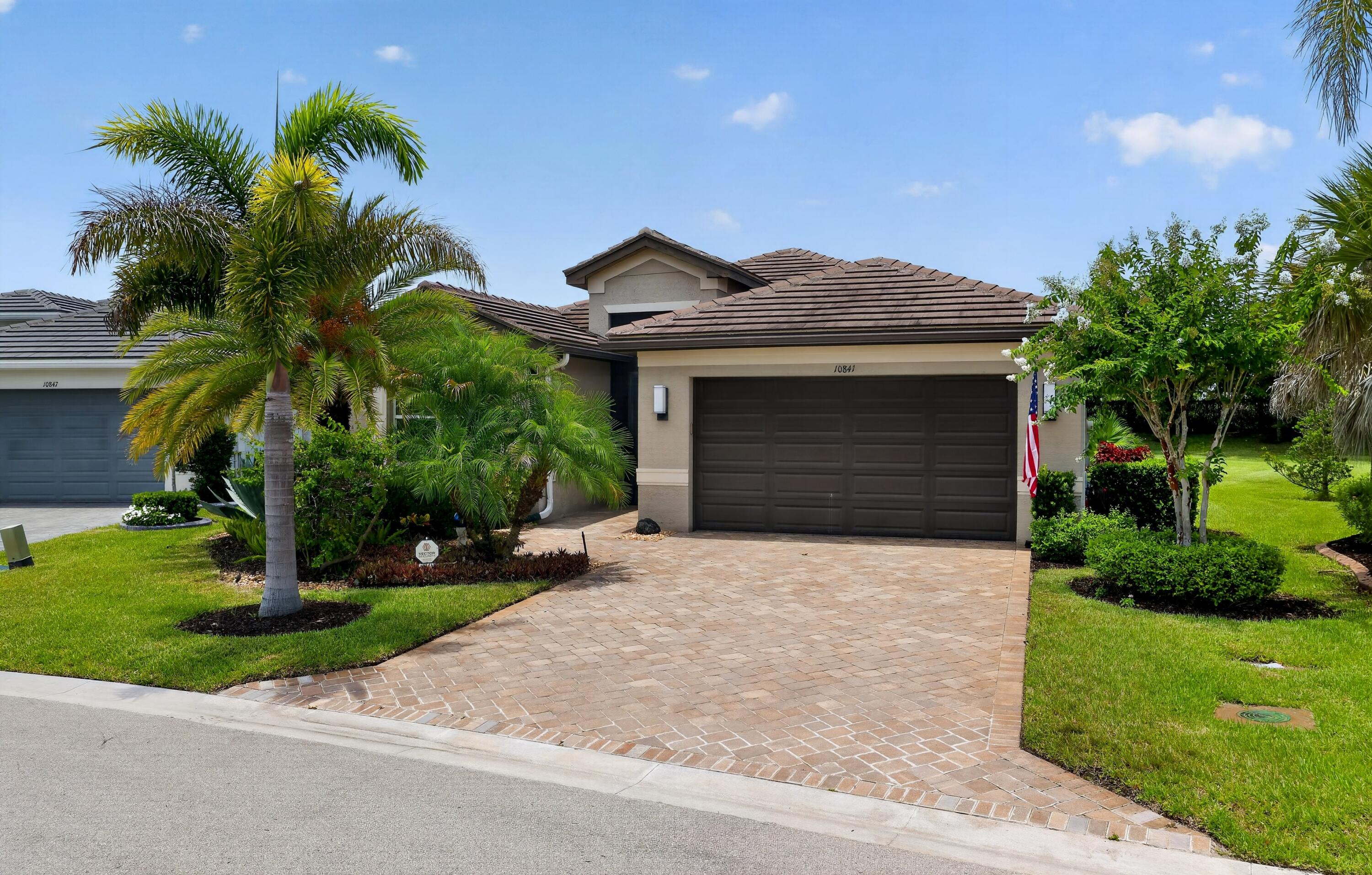 Properties | Stephanie Kaufman 10841 SW Sunray Street