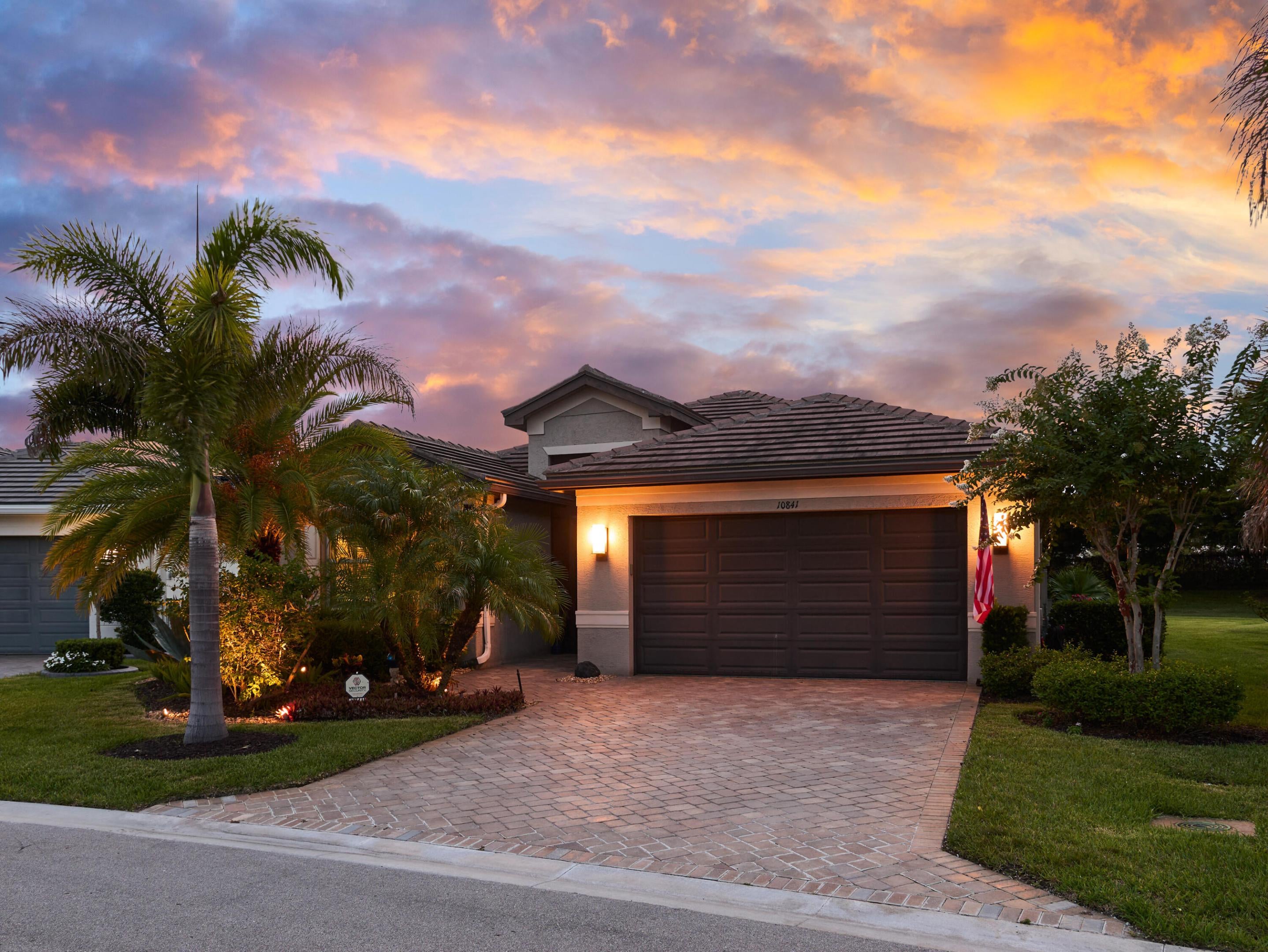 Properties | Stephanie Kaufman 10841 SW Sunray Street