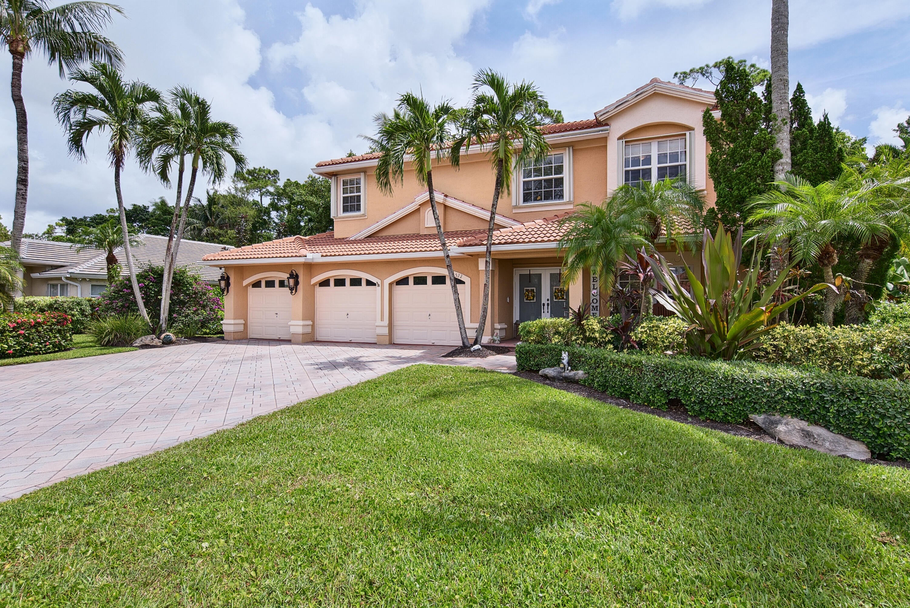 522 CYPRESS GREEN Circle