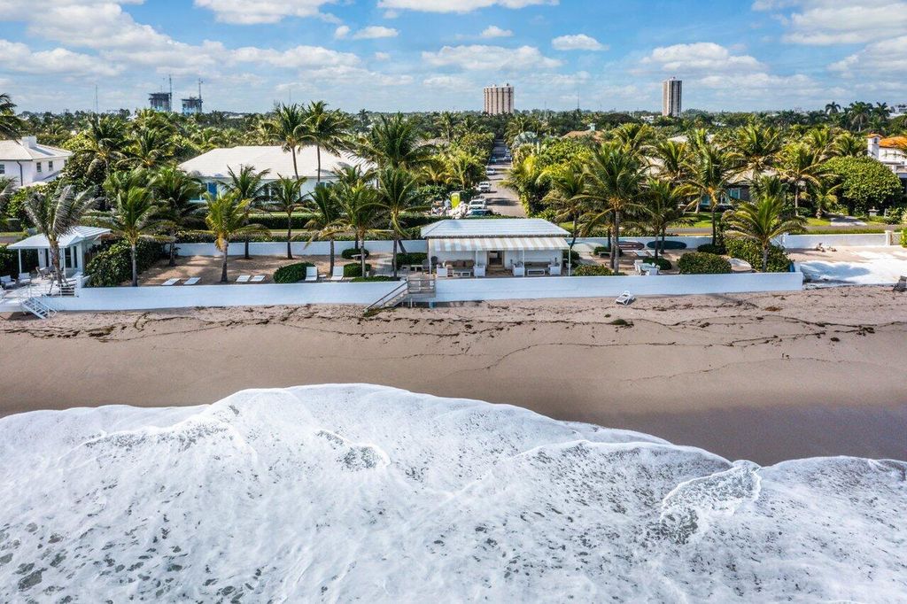 Photo of 256 Mockingbird Trail, Palm Beach, FL 33480 (MLS # R10932272)