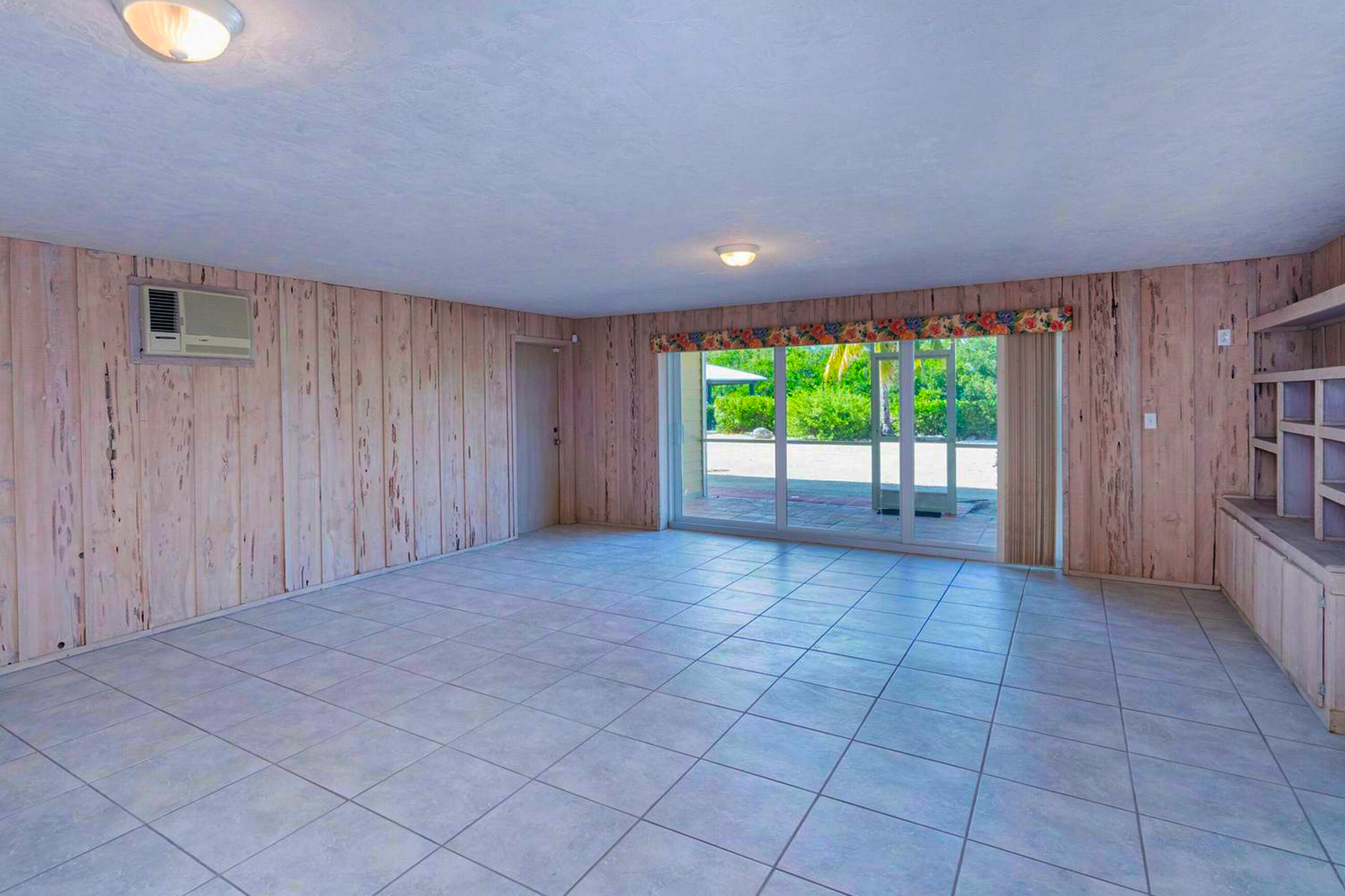 MATECUMBE SANDY BEACH - Residential