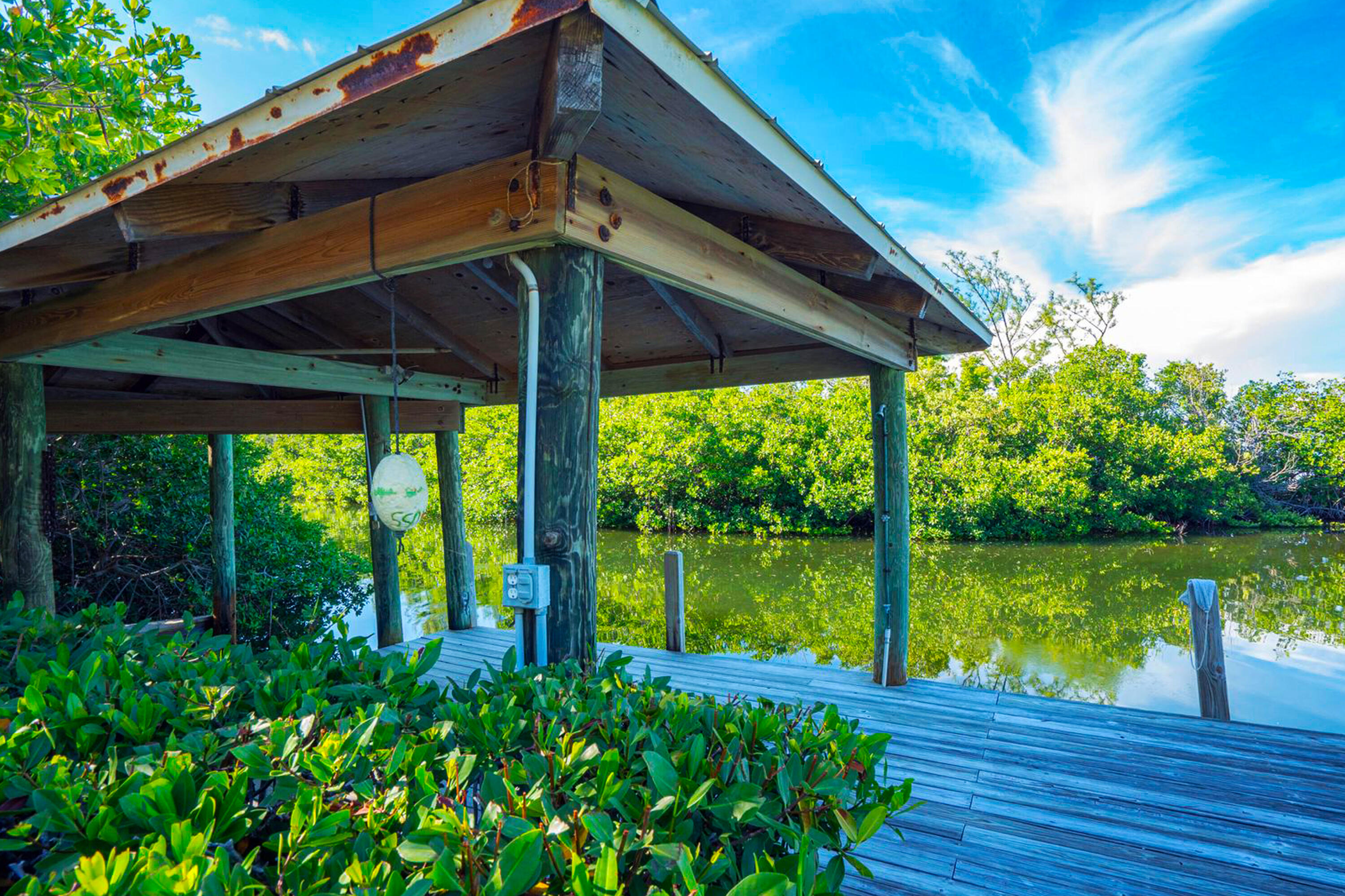 MATECUMBE SANDY BEACH - Residential