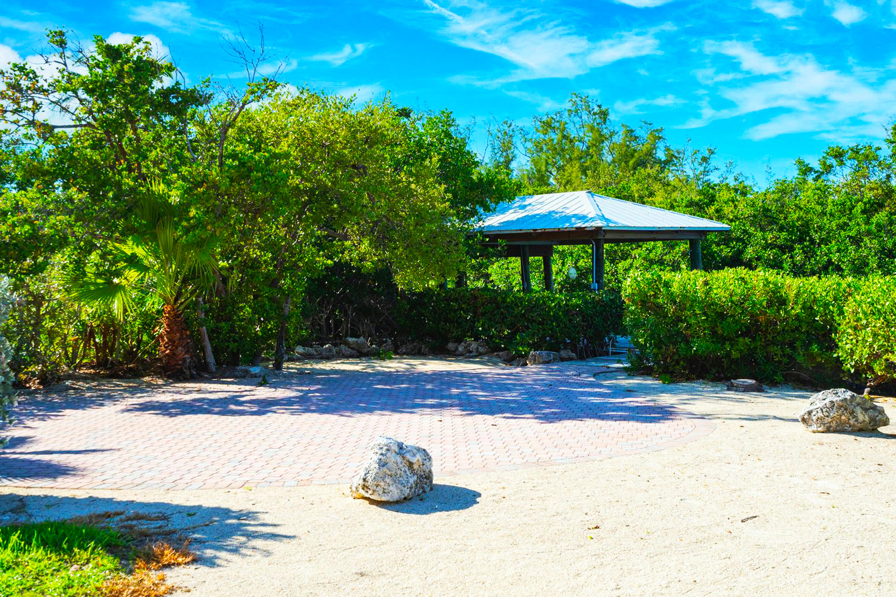 MATECUMBE SANDY BEACH - Residential