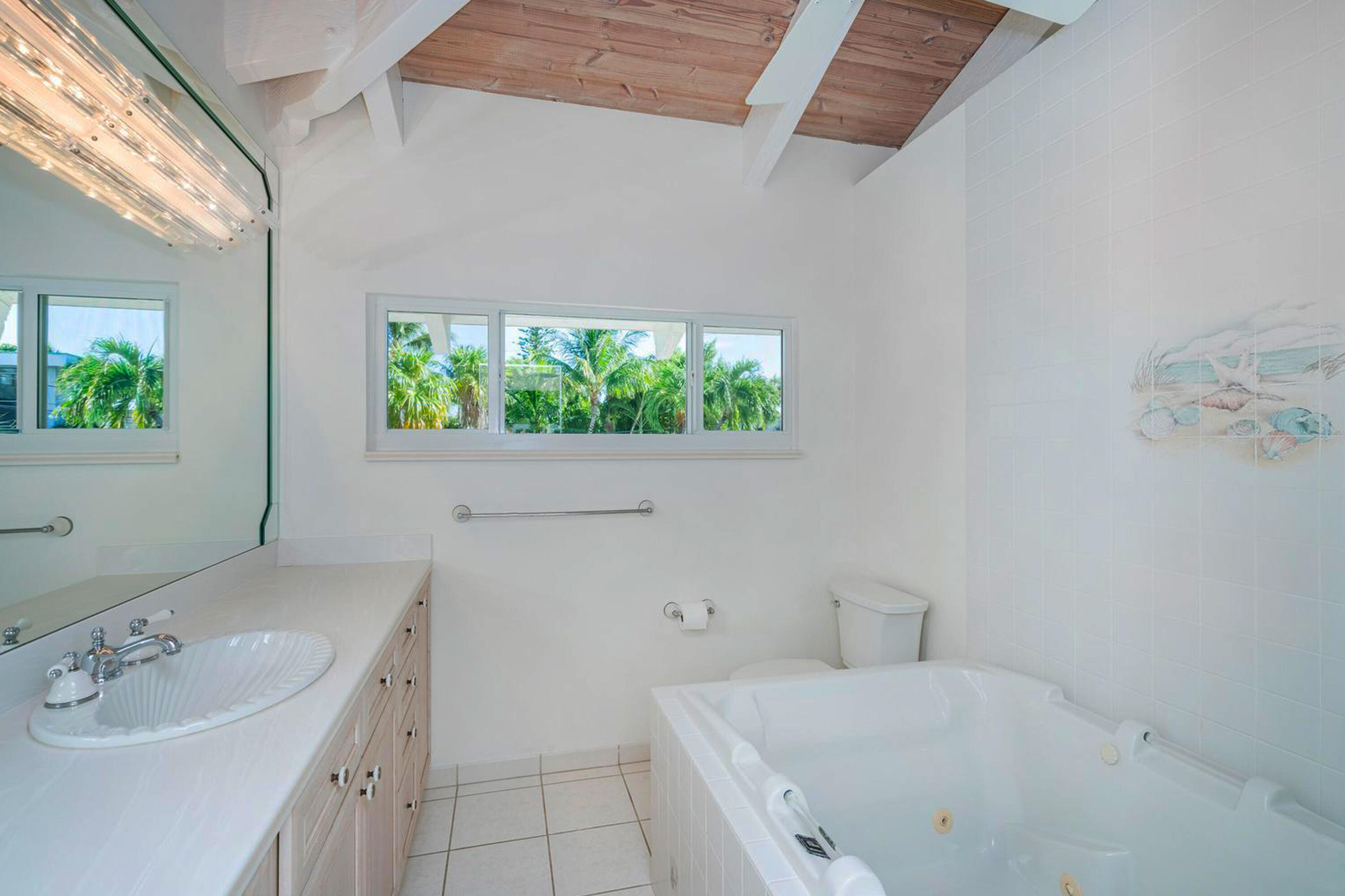 MATECUMBE SANDY BEACH - Residential