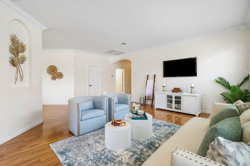 Photo of 1267 SE Kirk Street, Stuart, FL 34997 (MLS # R10998235)