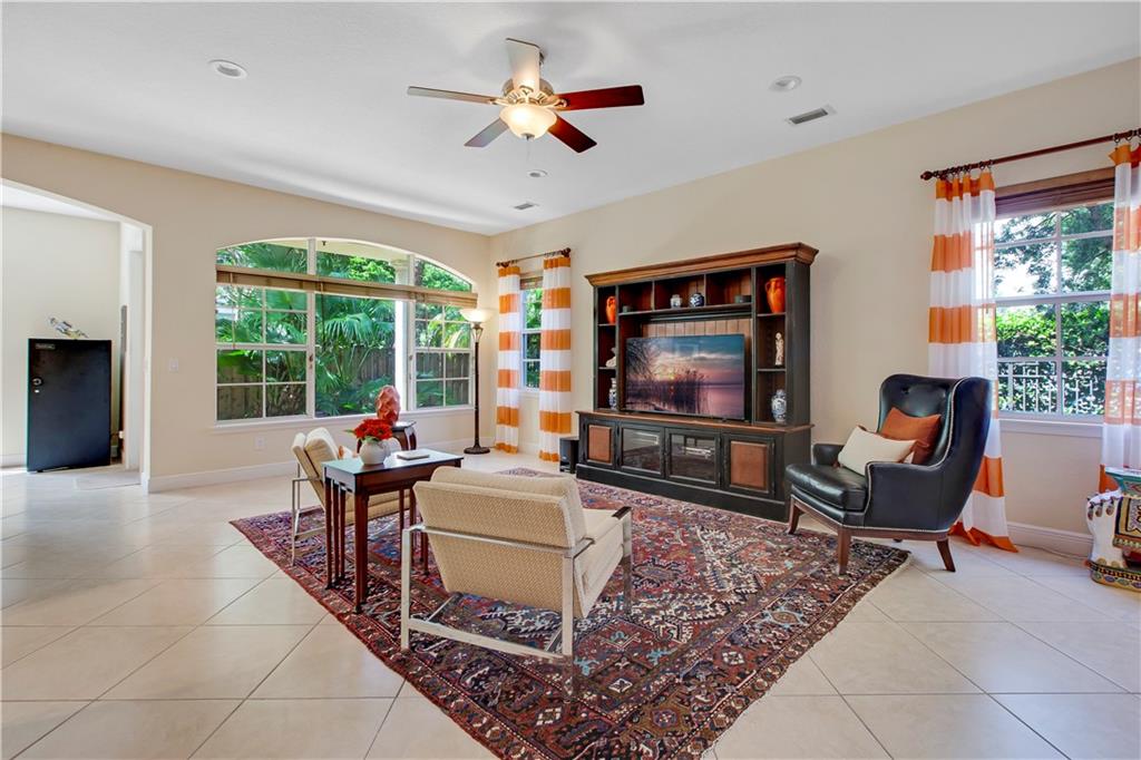 ENCLAVE II - Residential
