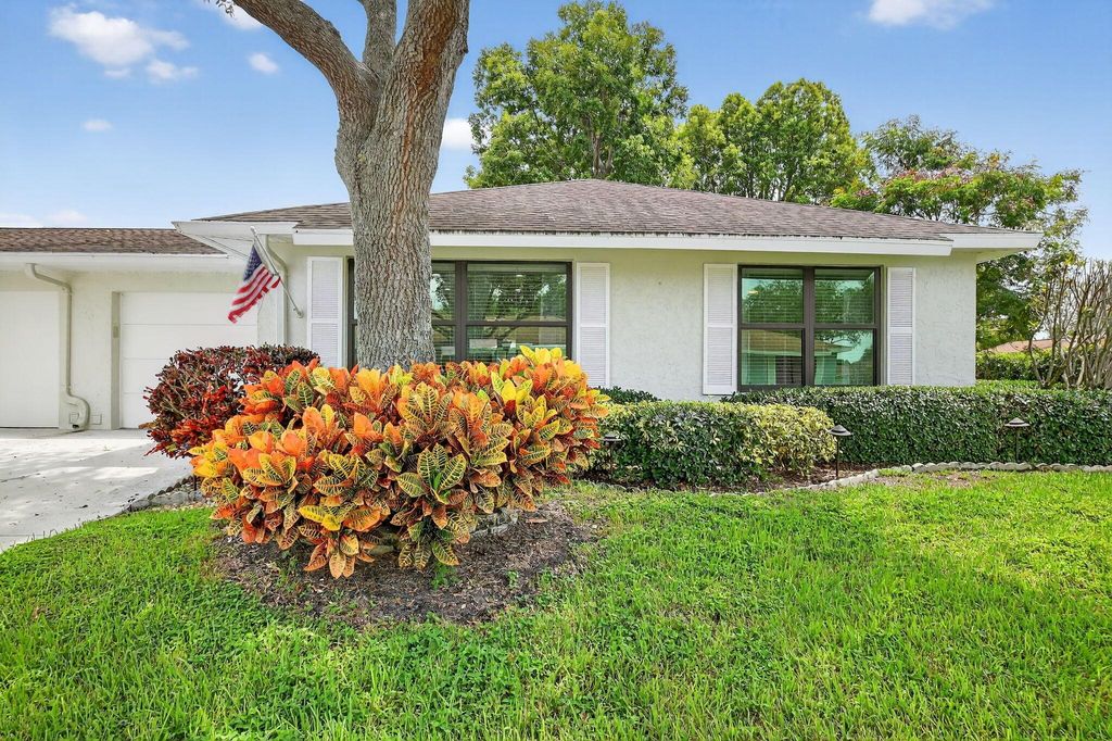 Photo of 9900 Chestnut Tree Terrace #B, Boynton Beach, FL 33436 (MLS # R11122619)